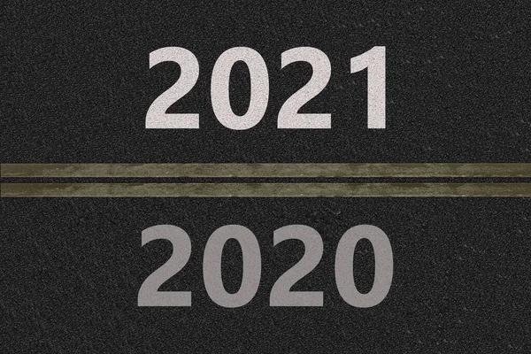 2021 2020 Doorgestreept Scheidslijn Asfalt Als Achtergrond Nieuw Jaar — Stockfoto
