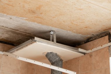 Tavanda alçı döşeme, tavanda alçıpan tamiri