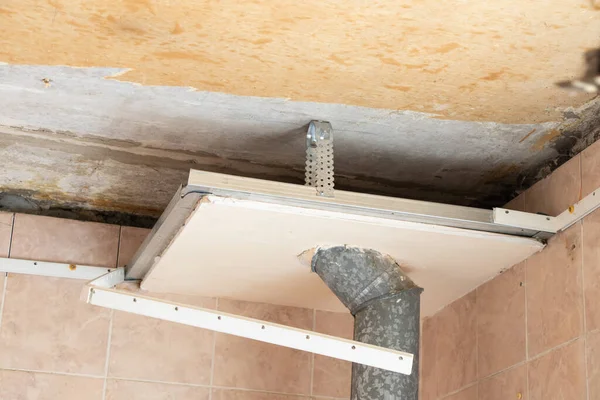 Tavanda alçı döşeme, tavanda alçıpan tamiri