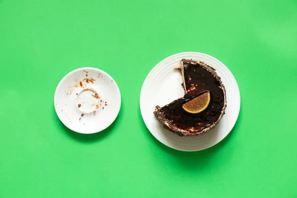 Chocolate Cake Green Background Close — Stock Photo, Image