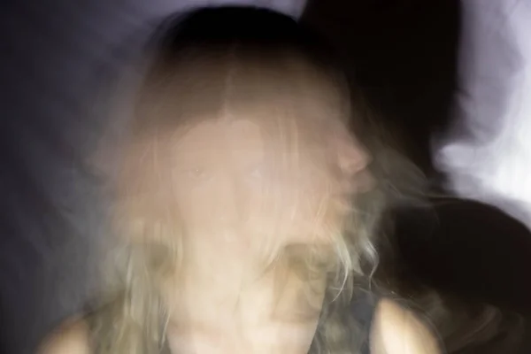 Girl Face Dark Motion Long Exposure — стоковое фото