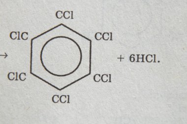 Arka plan olarak eski sarı kitabın sayfasına geometri çizimi, arka plan olarak cebir kitabı