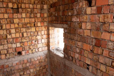 Eski terk edilmiş bina, terkedilmiş ev.