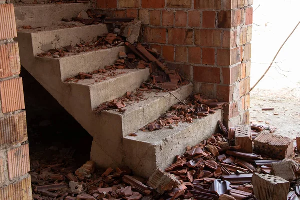 Vieux Bâtiment Abandonné Inachevé Avec Escalier Maison Abandonnée — Photo