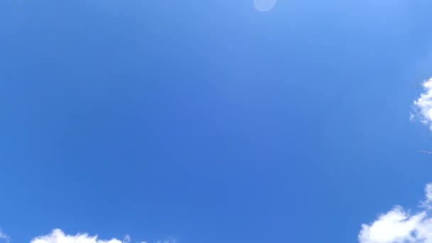 Blauer Himmel Mit Weißen Wolken Als Hintergrund Wetter — Stockvideo