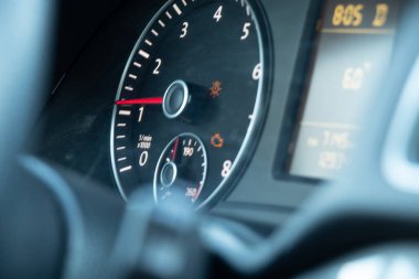 Eski bir yolcu vagonunun içini kapatın.