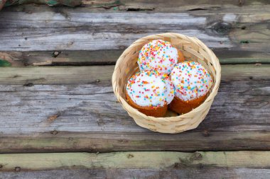 Paskalya pastası eski ahşap bir masada yakın plan, Paskalya tatili