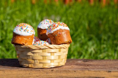 Paskalya pastası eski ahşap bir masada yakın plan, Paskalya tatili