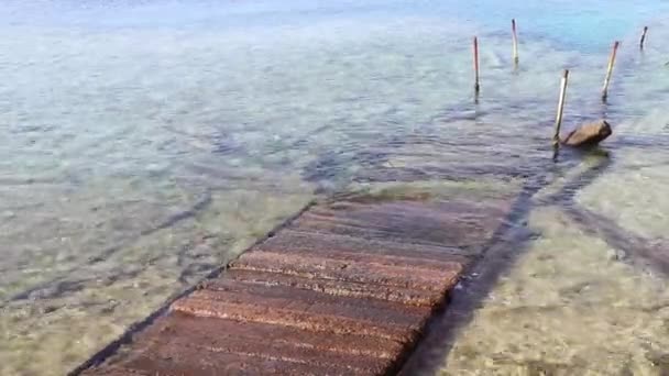 Viejo Muelle Madera Hundido Orilla Del Mar Rojo Egipto — Vídeo de stock