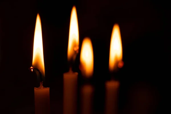 Chama Vela Escuro Igreja Vela Acesa Religião — Fotografia de Stock