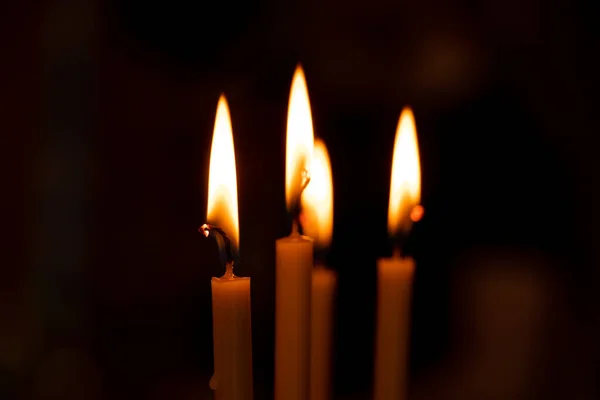 Flamme Bougie Dans Obscurité Dans Église Bougie Allumée Religion — Photo