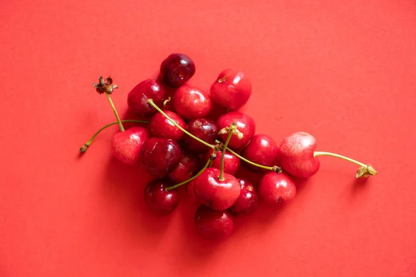 Reife Rote Kirsche Auf Isoliertem Hintergrund Fruchthintergrund Früchte — Stockfoto