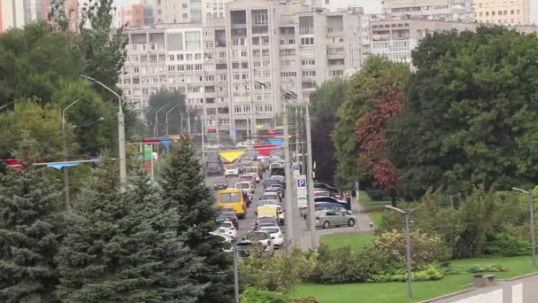 Ukraina Dniepru 2021 Rano Jadę Samochodem Wzdłuż Centralnej Ulicy Miasta — Wideo stockowe
