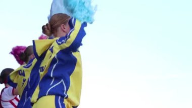 Ukrayna Dnipro 11.09.2021 - futbol takımını destekleyen bir grup, Dnipro şehrinin kurulduğu güne adanmış bir konserde sahne aldı.
