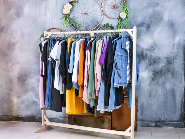 Long Hanger Crossbar Variety Summer Clothes Selective Focus Overall Plan — Stock Photo, Image