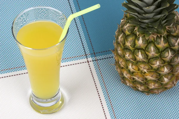 Succo d'ananas — Foto Stock