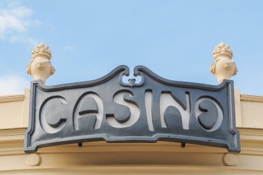 Giriş binasında casino Teğmen