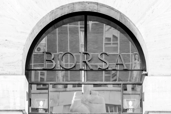 Borsa Italiana, штаб-квартира итальянского фондового рынка — стоковое фото