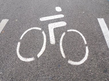 bisiklet yolu tabelası