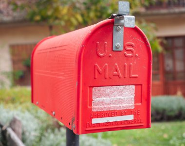 Bize vintage kırmızı posta kutusu 