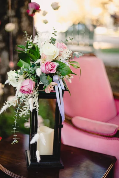 Beautiful Wedding Bouquet Pink White Roses Top Vintage Candle Box — Stock Photo, Image