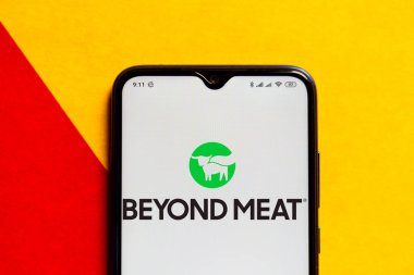 21 Ekim 2020, Brezilya. Bu resimde Beyond Meat logosu akıllı bir telefonda gösteriliyor.