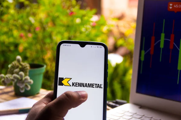 Listopadu 2020 Brazílie Této Fotografii Umístěno Logo Kennametal Zobrazené Smartphonu — Stock fotografie