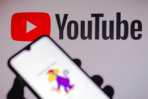 Diciembre 2020 Brasil Esta Ilustración Fotográfica Muestra Logotipo Youtube Smartphone — Foto de Stock