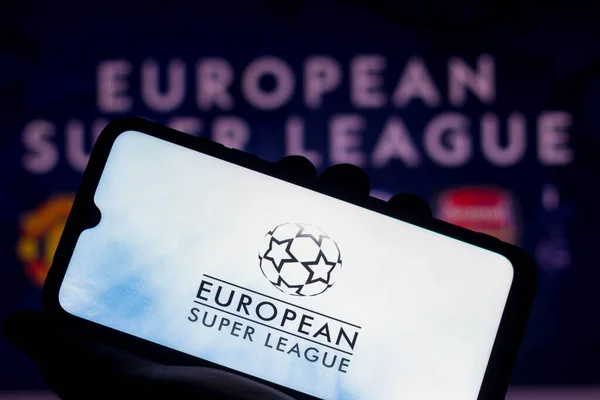 Nisan 2021 Brezilya Resimde Avrupa Süper Ligi Logosu Akıllı Telefon — Stok fotoğraf