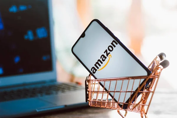 Septiembre 2021 Brasil Esta Ilustración Fotográfica Logotipo Amazon Muestra Teléfono —  Fotos de Stock