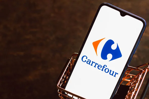 Eylül 2021 Brezilya Resimde Carrefour Logosu Bir Alışveriş Arabasıyla Birlikte — Stok fotoğraf