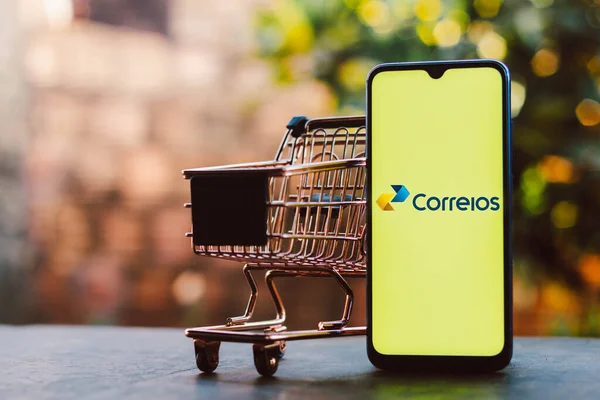 Eylül 2021 Brezilya Resimde Correios Logosu Bir Alışveriş Arabasıyla Birlikte — Stok fotoğraf