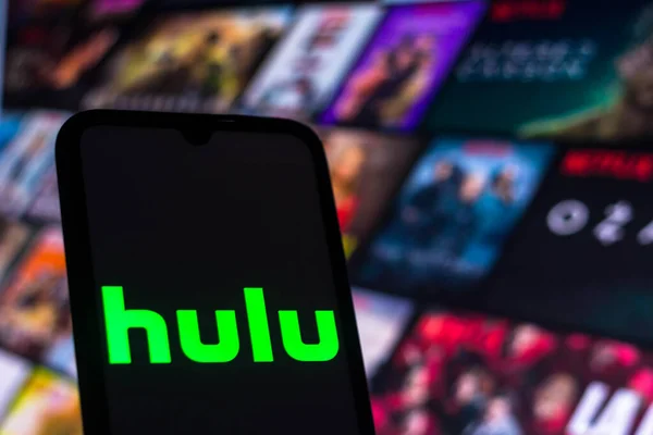 September 2021 Brazil Photo Illustration Hulu Logo Seen Displayed Smartphone — Stock Photo, Image