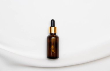 Cam bir kapta gerekli yağ