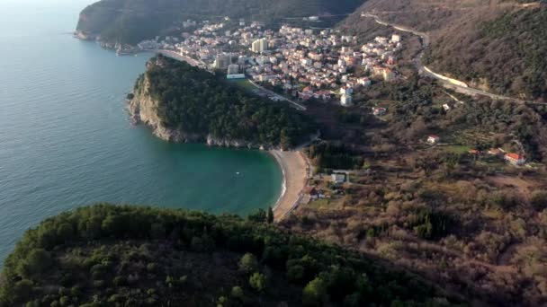 Панорама Міста Зелених Гір Біля Берегів Синього Моря Чорногорії — стокове відео