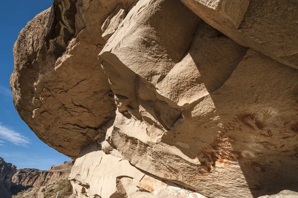 Pinturas de pueblos antiguos en la Cueva de las Manos (Español: C — Foto de Stock