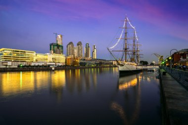 Puerto madero vasıl gece, buenos aires, Arjantin