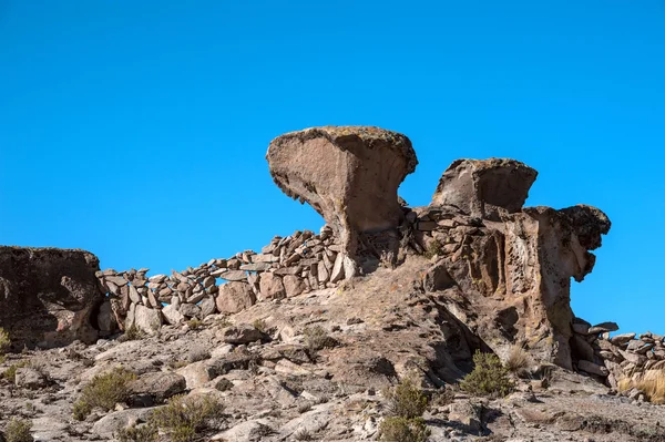 Färgade stenar nära Tupiza, Bolivia — Stockfoto