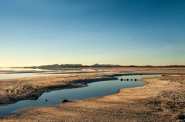 Озеро Сальт - Салар-де-Уюни в Боливии — стоковое фото