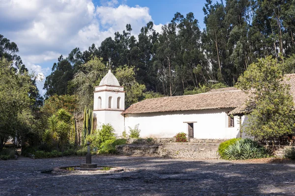 Antigua casa colonial española en el norte de Ecuador — Foto de Stock