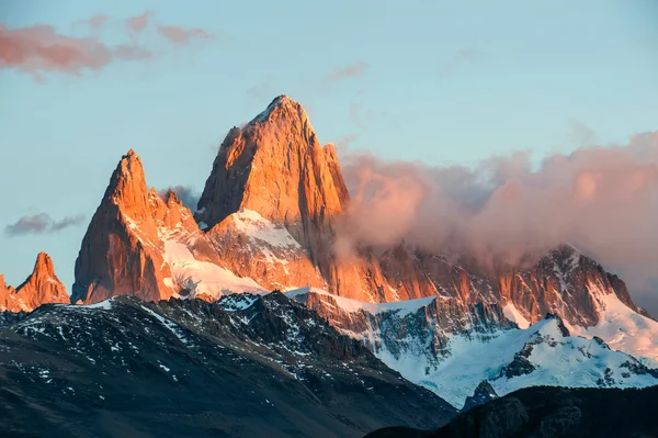 Fitz roy berg, el chalten, patagonia, glaciärer nationalpark — Stock fotografie