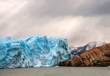 erken sabah buzul perito moreno, Arjantin