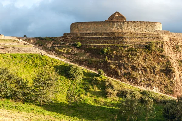 Ingapirca, největší známé Incké ruiny v Ekvádoru — Stock fotografie