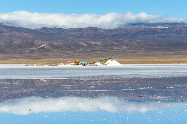 Salinas Grandes na Argentina Andes é um deserto de sal na Jujuy — Fotografia de Stock