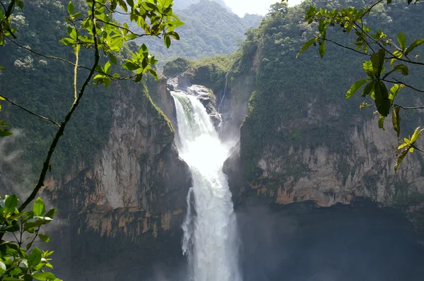 Cataratas San Rafael. La cascada más grande de Ecuador —  Fotos de Stock