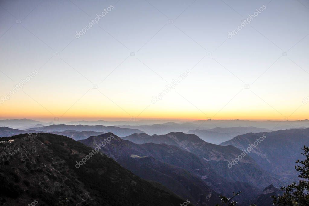 Amanecer visto desde los montes