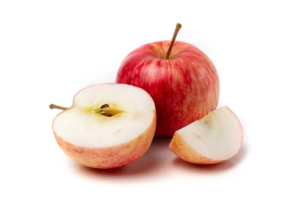 Una Manzana Rosa Colorida Con Media Manzana Sobre Fondo Blanco — Foto de Stock