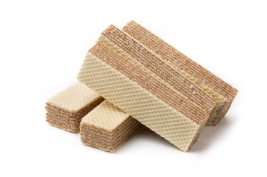 Çıtır çikolatalı waffle, beyaz arka planda izole edilmiş.