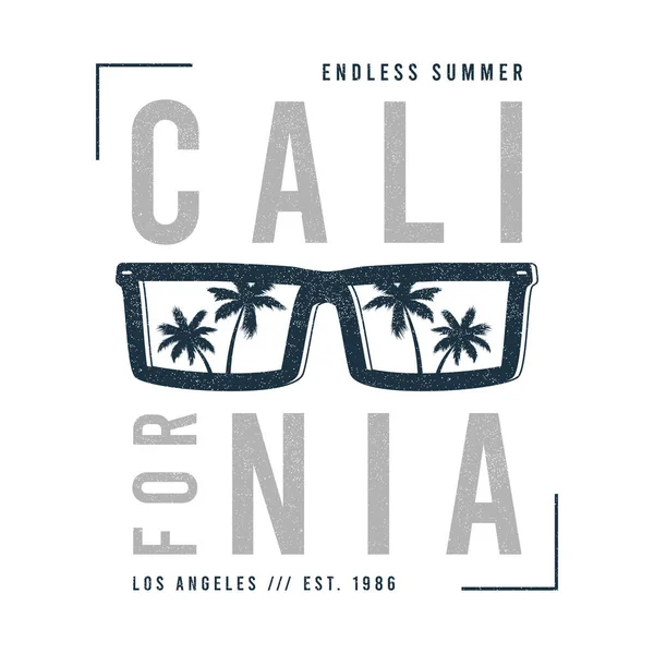 Shirt California Design Con Occhiali Sole Con Silhouette Palme Stampa — Vettoriale Stock