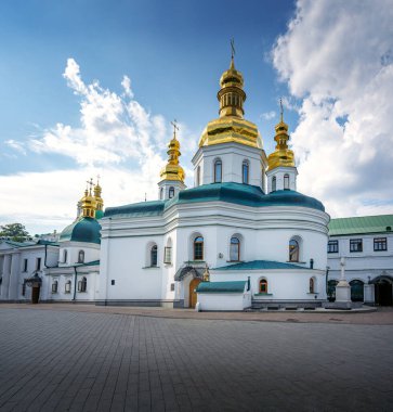 Pechersk Lavra Manastırı 'ndaki Kutsal Haç Kilisesi Kiev, Ukrayna
